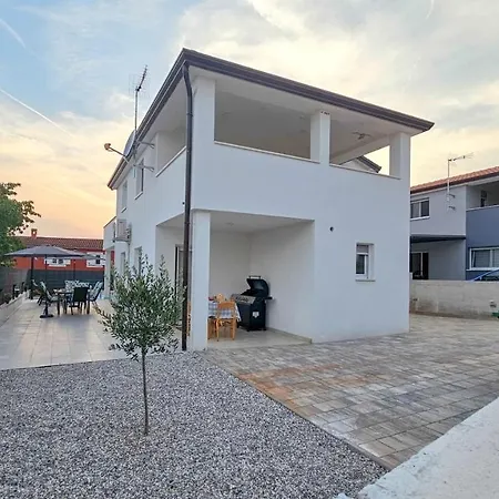 Villa Moreale Brtonigla